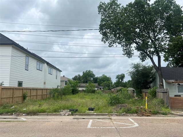 2805 Elysian Street, Houston, TX 77009