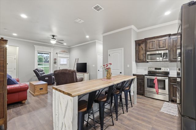 2118 Christine Drive, Granbury, TX 76048
