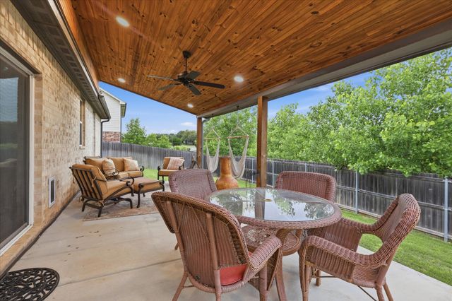 2118 Christine Drive, Granbury, TX 76048