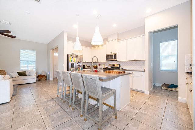 7189 SUMMERLAKE GROVES STREET, Winter Garden, FL 34787