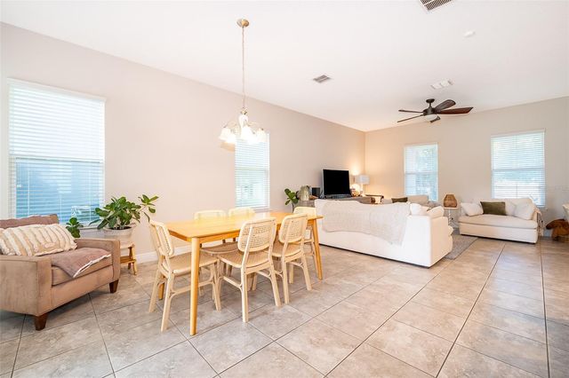 7189 SUMMERLAKE GROVES STREET, Winter Garden, FL 34787