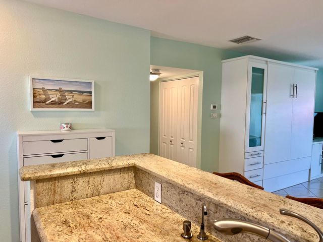 5151 W Oakland Park Boulevard 110, Lauderdale Lakes, FL 33313