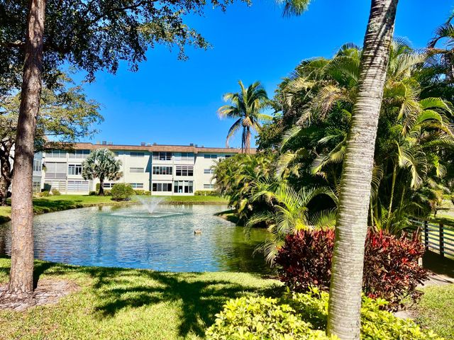 5151 W Oakland Park Boulevard 110, Lauderdale Lakes, FL 33313