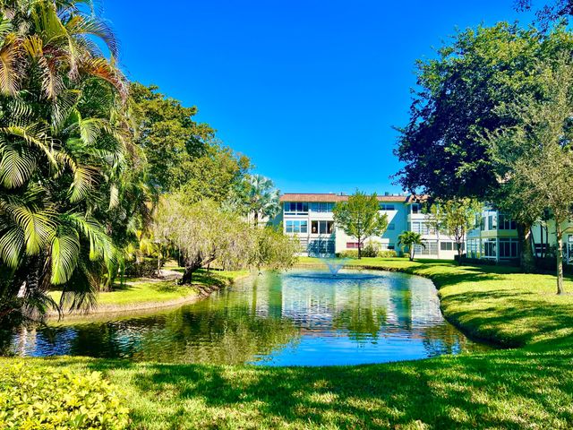 5151 W Oakland Park Boulevard 110, Lauderdale Lakes, FL 33313