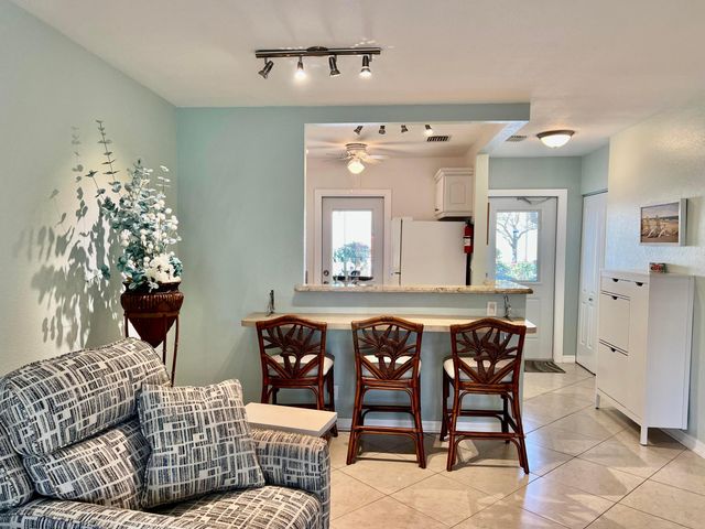 5151 W Oakland Park Boulevard 110, Lauderdale Lakes, FL 33313