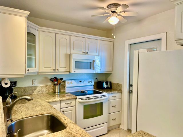 5151 W Oakland Park Boulevard 110, Lauderdale Lakes, FL 33313