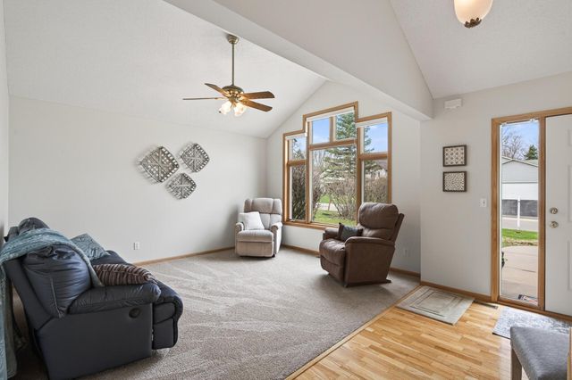 4324 Spruce Road, Saint Bonifacius, MN 55375