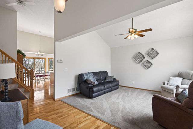 4324 Spruce Road, Saint Bonifacius, MN 55375