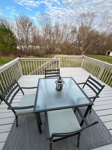 4324 Spruce Road, Saint Bonifacius, MN 55375