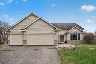 4324 Spruce Road, Saint Bonifacius, MN 55375