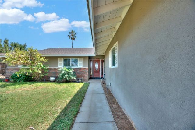 9542 52nd, Jurupa Valley, CA 92509