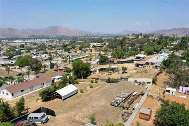 9542 52nd, Jurupa Valley, CA 92509