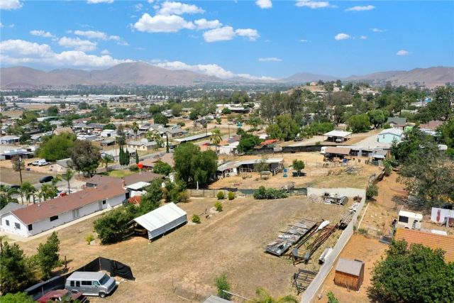 9542 52nd, Jurupa Valley, CA 92509
