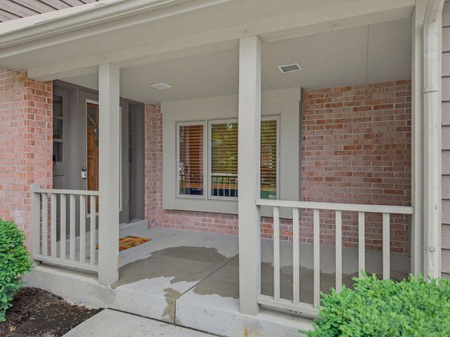 3532 S 121st COURT, Greenfield, WI 53228