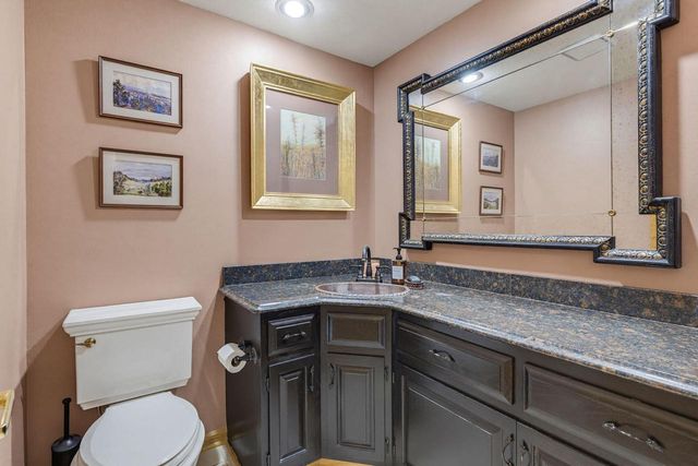 3532 S 121st COURT, Greenfield, WI 53228