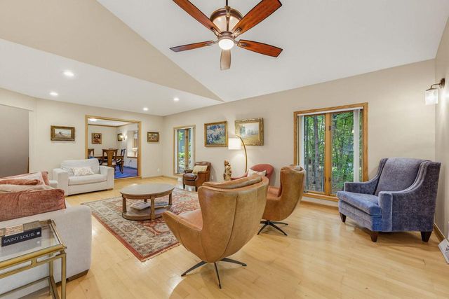 3532 S 121st COURT, Greenfield, WI 53228