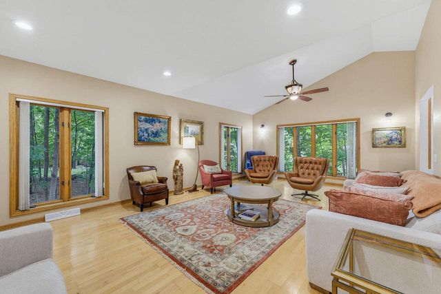 3532 S 121st COURT, Greenfield, WI 53228
