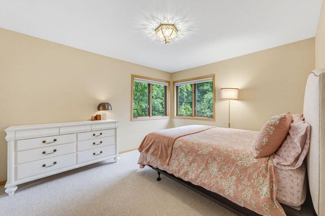 3532 S 121st COURT, Greenfield, WI 53228