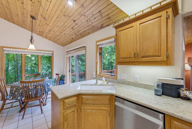 3532 S 121st COURT, Greenfield, WI 53228