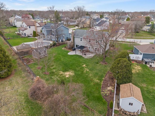 2356 Richmond Drive, Wheaton, IL 60189