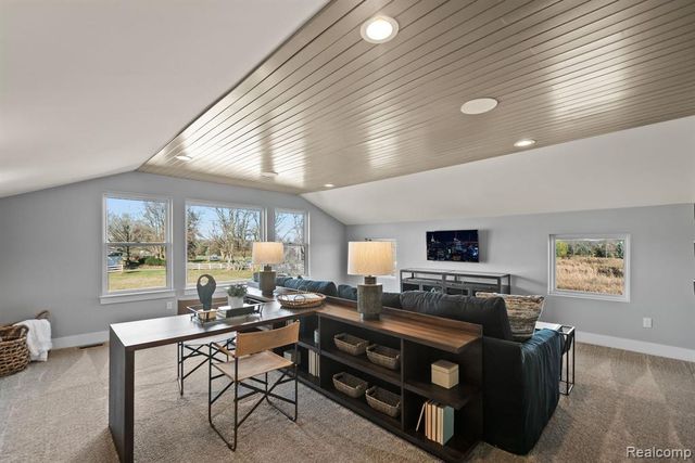 14040 Regatta Bay Drive, Shelby, MI 48315