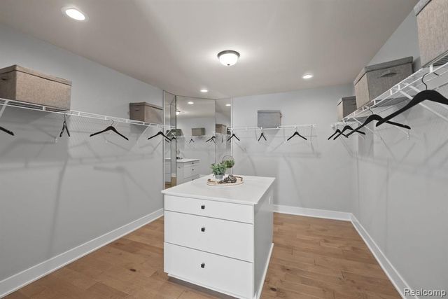 14040 Regatta Bay Drive, Shelby, MI 48315