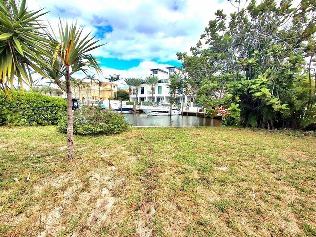 239 Hibiscus Avenue, Lauderdale By The Sea, FL 33308