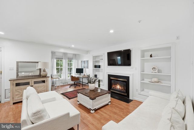 210 PAINTED POST LN, Gaithersburg, MD 20878