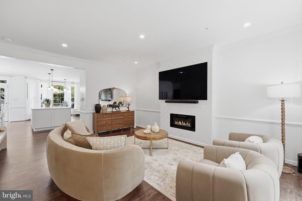 210 PAINTED POST LN, Gaithersburg, MD 20878