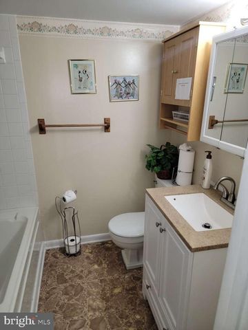 7303 HASTINGS DR, Capitol Heights, MD 20743