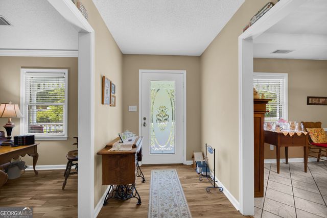172 Lewis Circle, Commerce, GA 30529