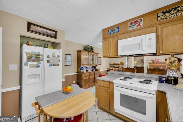 172 Lewis Circle, Commerce, GA 30529