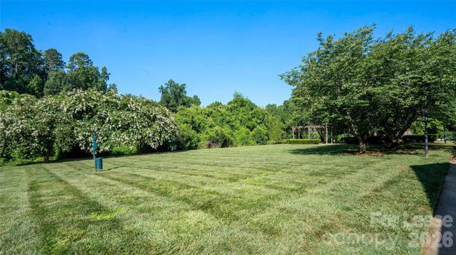 1224 Green Oaks Lane F, Charlotte, NC 28205