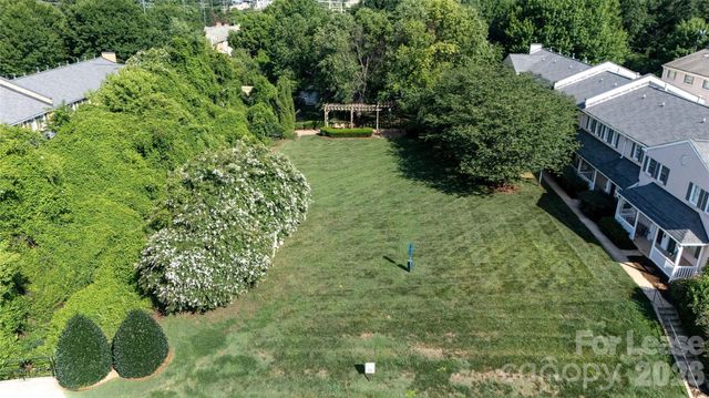 1224 Green Oaks Lane F, Charlotte, NC 28205
