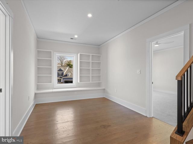 616 GIBSON CIR SW, Vienna, VA 22180