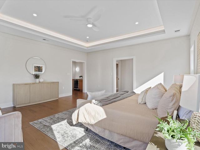 616 GIBSON CIR SW, Vienna, VA 22180