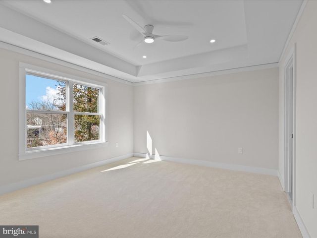 616 GIBSON CIR SW, Vienna, VA 22180