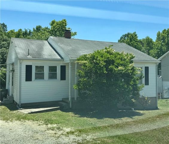 408 Hasty School Road, Thomasville, NC 27360