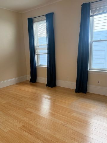 887 E 4th 3, Boston, MA 02127