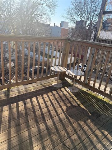 887 E 4th 3, Boston, MA 02127