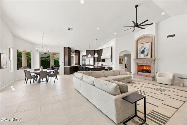 10509 E SUNNYSIDE Drive, Scottsdale, AZ 85259
