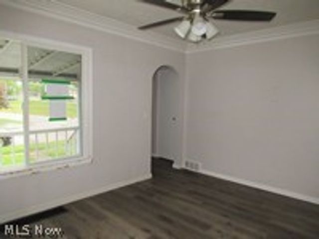 1936 Lakeview Avenue, Lorain, OH 44053