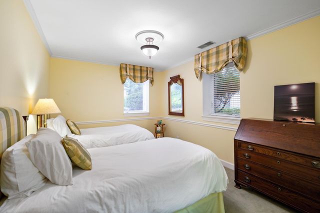 5212 Richwood Drive, Edina, MN 55436