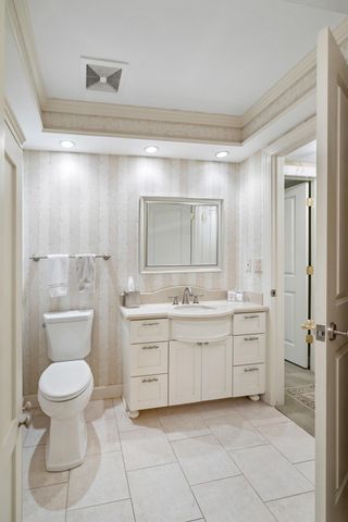 5212 Richwood Drive, Edina, MN 55436