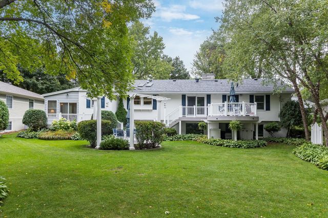5212 Richwood Drive, Edina, MN 55436