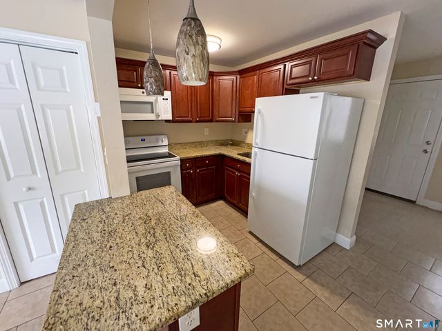 83 East Grand Avenue, New Haven, CT 06513