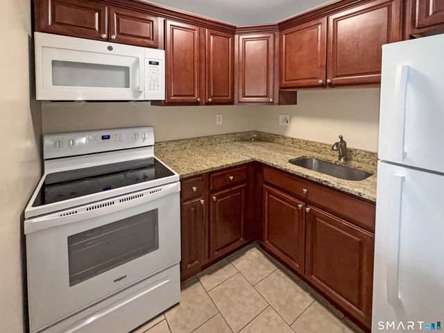 83 East Grand Avenue, New Haven, CT 06513