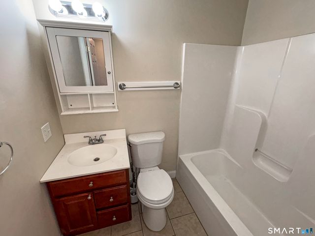 83 East Grand Avenue, New Haven, CT 06513