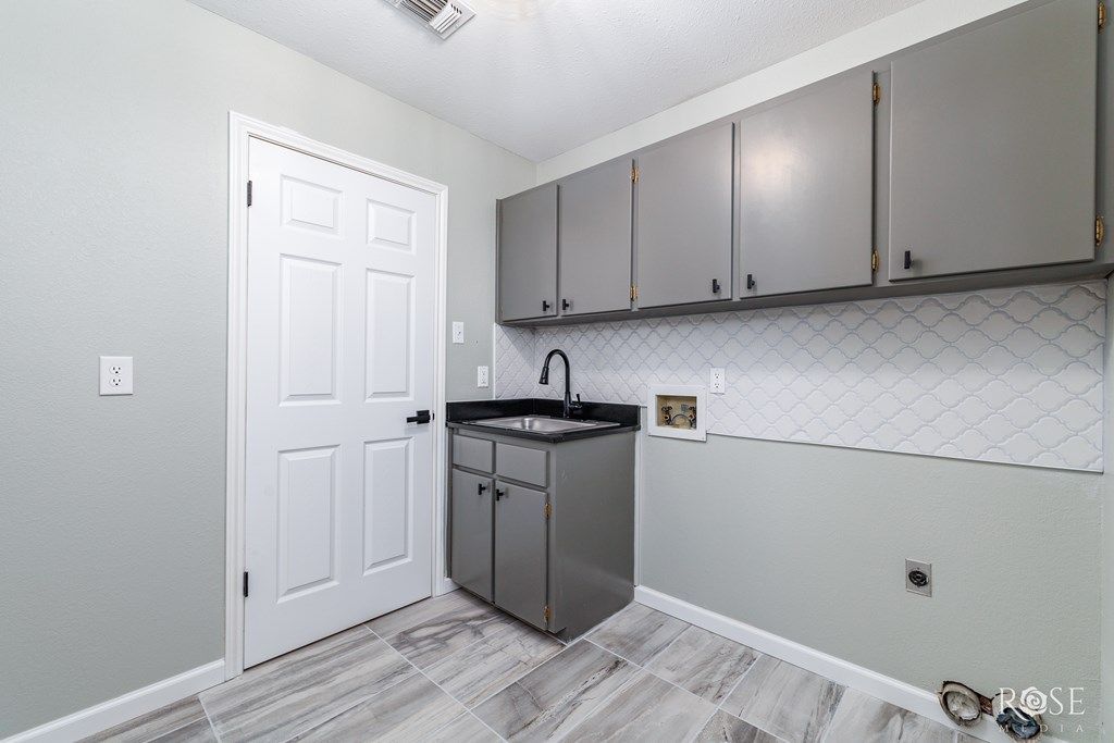 Image 21 of property listing at 3421 Clearview Dr, San Angelo, TX 76904