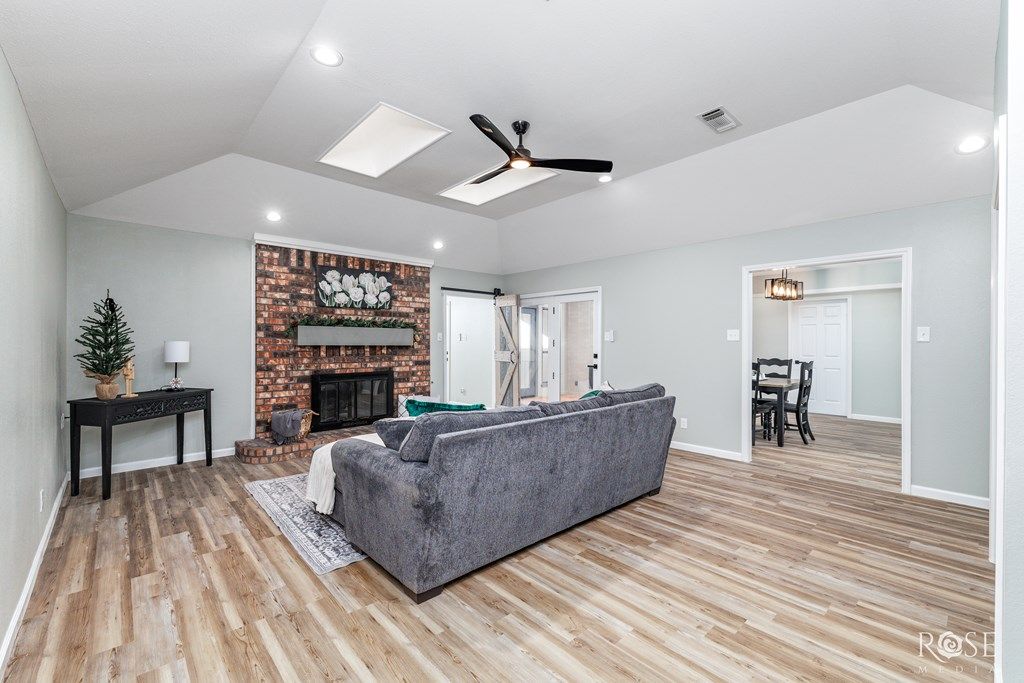 Image 3 of property listing at 3421 Clearview Dr, San Angelo, TX 76904
